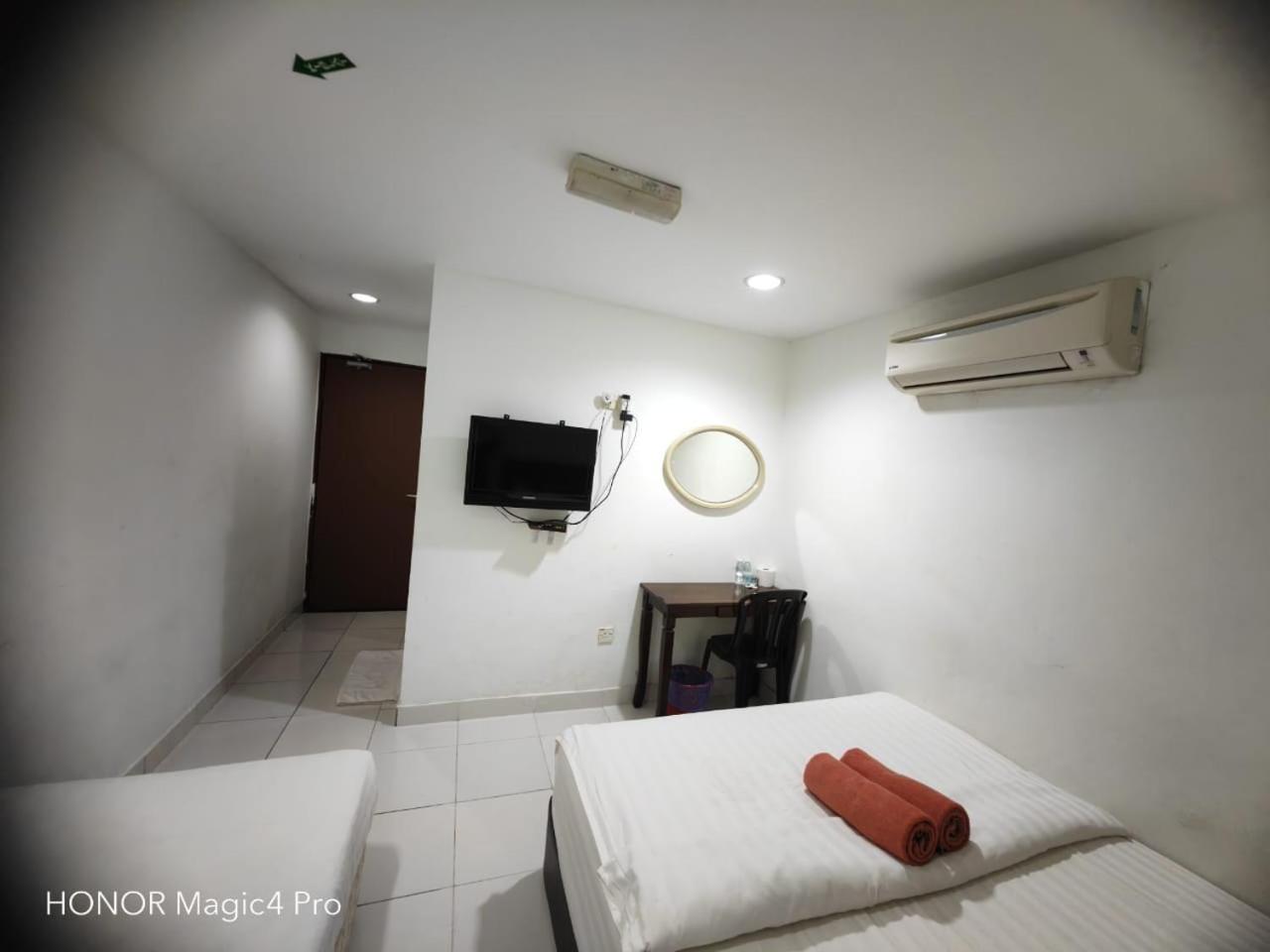 Melawati Ria Hotel Kuala Selangor Exterior photo